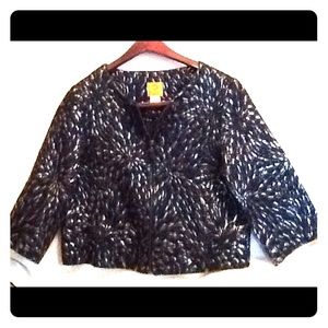 Euc, waist length jacket/ pockets. 3/4 in sleeves.